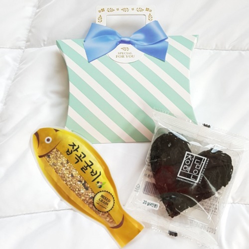 하트미역1+잡곡굴비1(반달상자_블로렌스/꽃/핑크/민트) 답례품