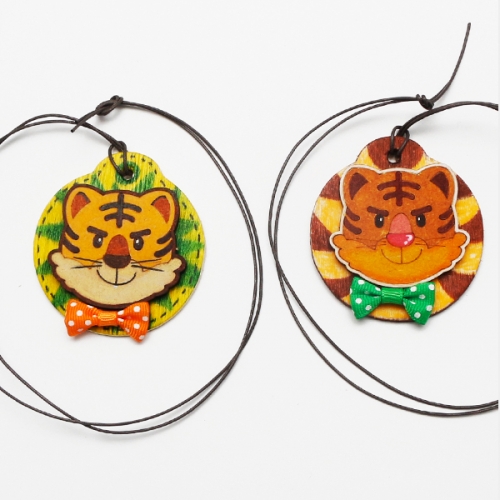 호랑이 팬시우드 목걸이(1개)