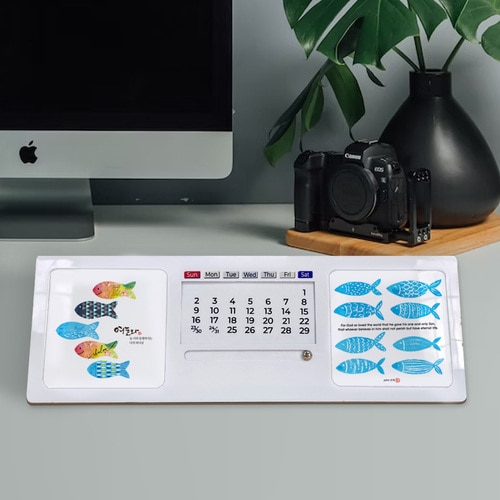 출시특가]고화질 메탈 포토 말씀 달력 천연대나무 만년달력 액자(탁상용)