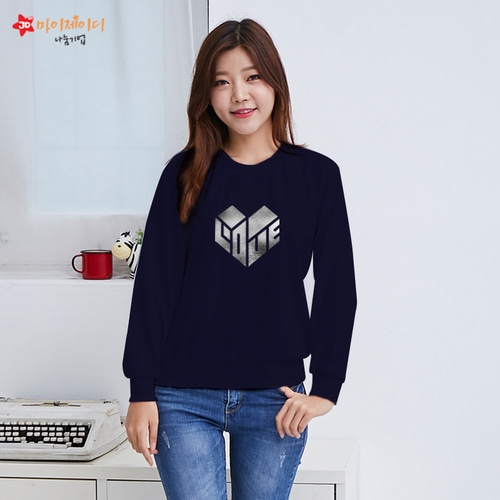 국내산 고급 특양면 맨투맨 티셔츠 반짝반짝 포일아트 하트인러브(아동/성인)