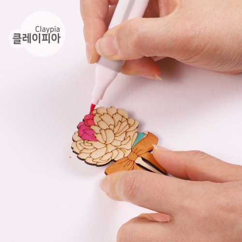 팬시우드 어버이날 카네이션 브로치