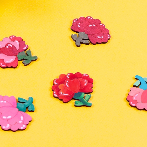 하트 카네이션 팬시우드 브로치