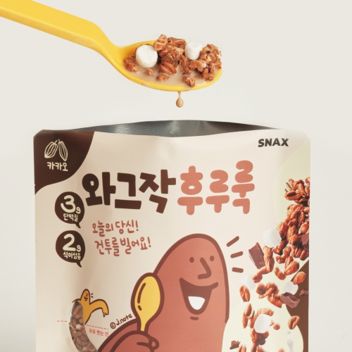 [스낵스] 와그작 후루룩 씨리얼 1P 3종 선택구매 (아몬드/카카오/딸기) 간식 선물 생일