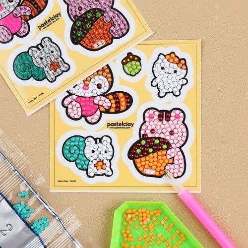 [파스텔클레이]보석십자수 접착식 가을 도토리 다람쥐 만들기