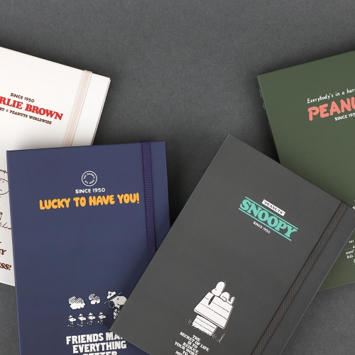 피너츠 스누피 75주년 양장 밴드 노트 (4 option)