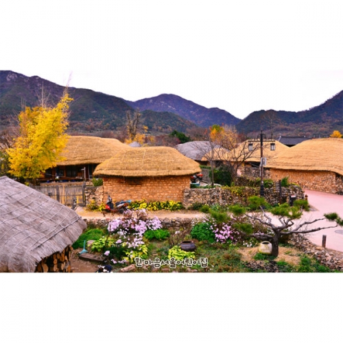[파티붕붕]D4891 가을 현수막 / 전통마을 초가집 현수막 어린이집 유치원 시골 배경 포토존