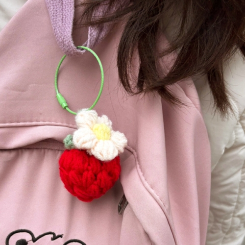 딸기 뜨개 꽃 키링