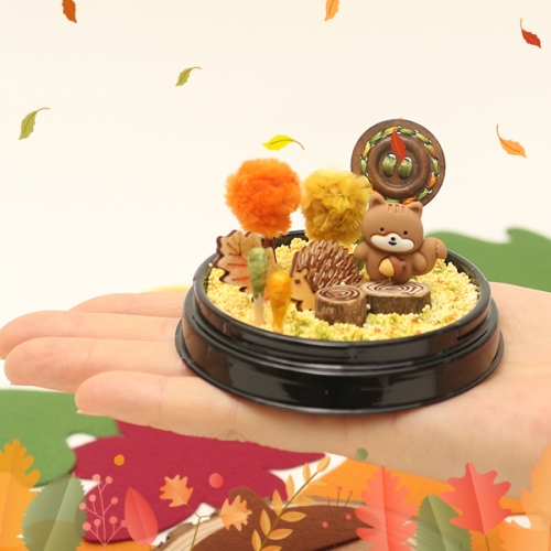 가을 숲 속 다람쥐 미니어쳐