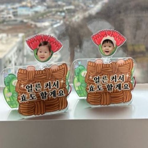 아크릴 카네이션 까딱인형